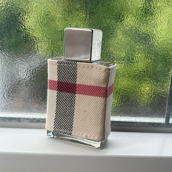 Burberry London Eau de Parfum 30ml (1/3 missing) - Picture 1 of 5